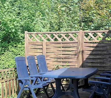 Three-bedroom Holiday In 17